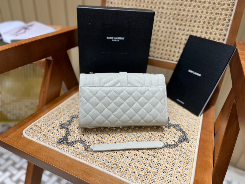 Bolsa YSL ENVELOPE 21CM