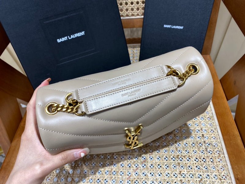 Bolsa YSL LOULOU 23CM Y