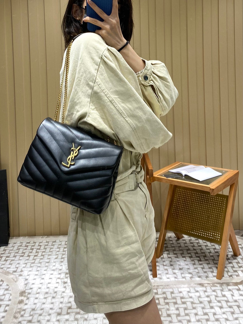 Bolsa YSL LOULOU 23CM Y