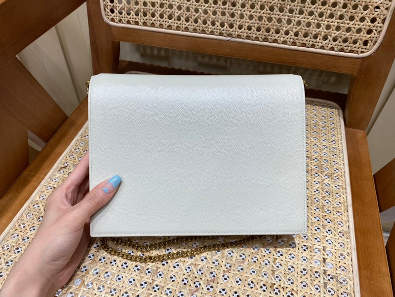 Bolsa YSL 𝑪𝒂𝒔𝒔𝒂𝒏𝒅𝒓𝒂 22CM