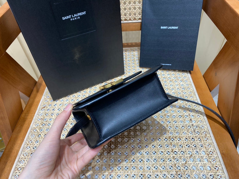 Bolsa YSL LOU 23CM