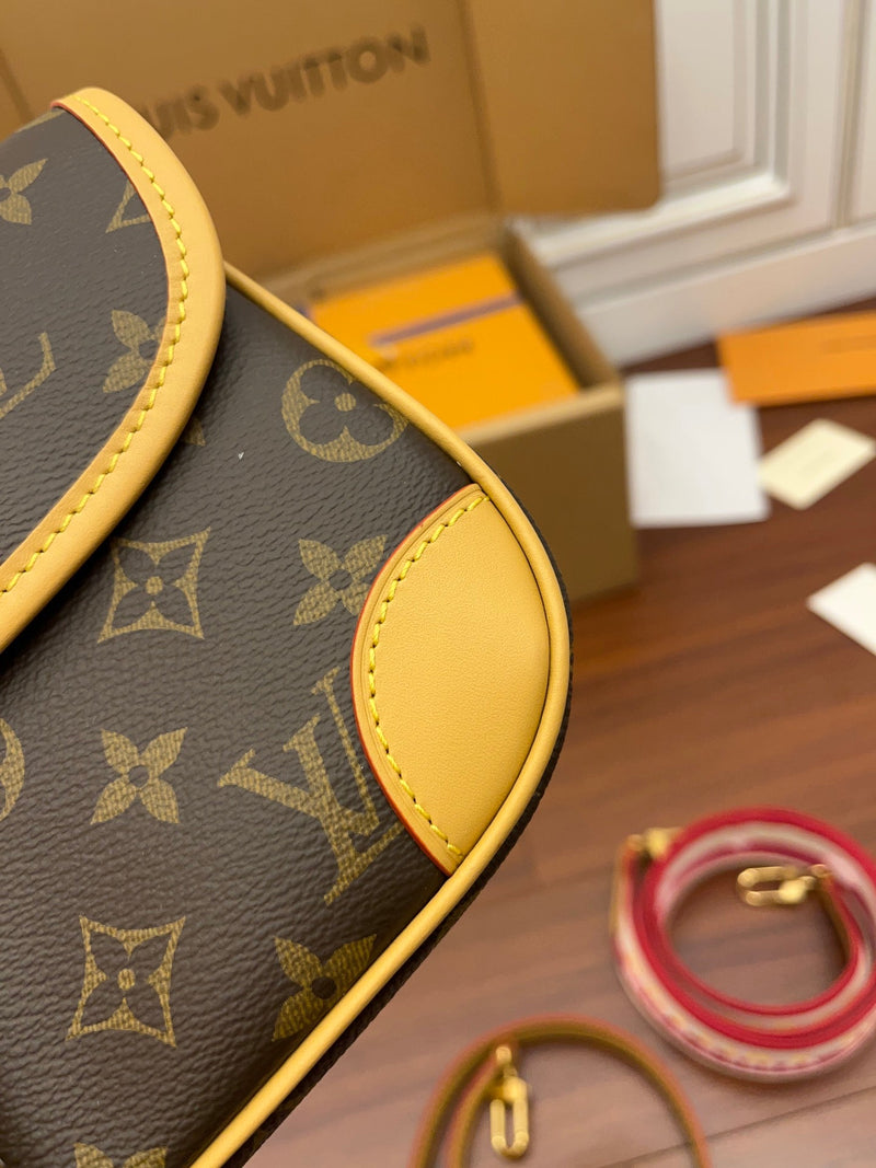 Bolsa Louis Vuitton Métis Fuchsia