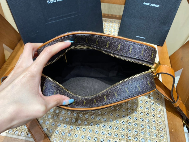 Bolsa YSL 𝗟𝗘 𝗠𝗢𝗡𝗢𝗚𝗥𝗔𝗠𝗠𝗘