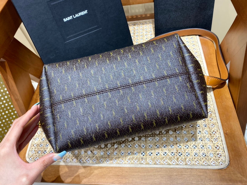 Bolsa YSL 𝗟𝗘 𝗠𝗢𝗡𝗢𝗚𝗥𝗔𝗠𝗠𝗘 36CM
