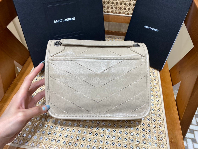 Bolsa YSL Niki 22CM