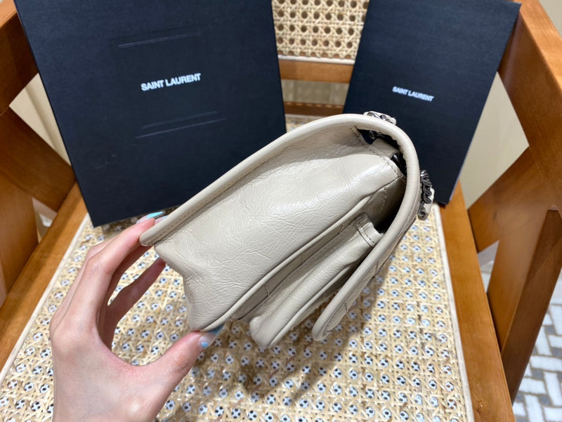 Bolsa YSL Niki 22CM