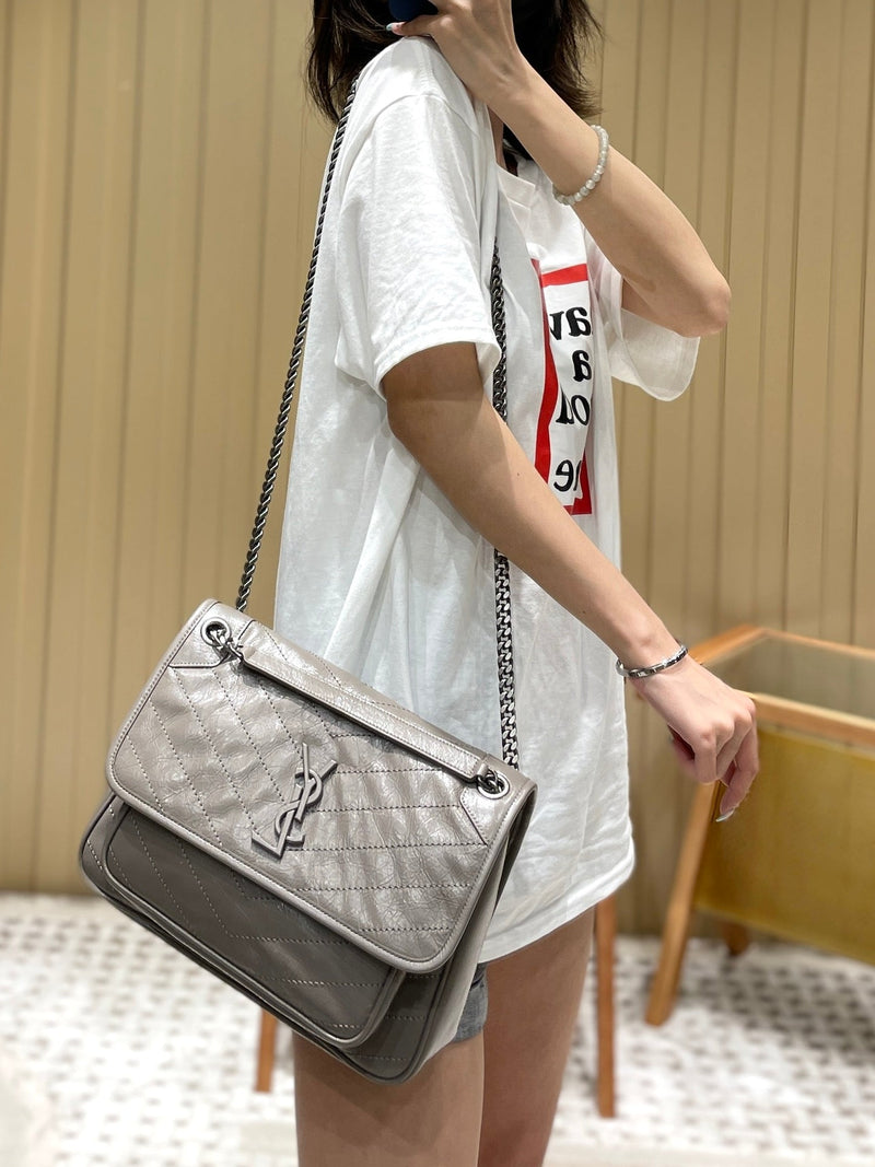 Bolsa YSL Niki 28CM