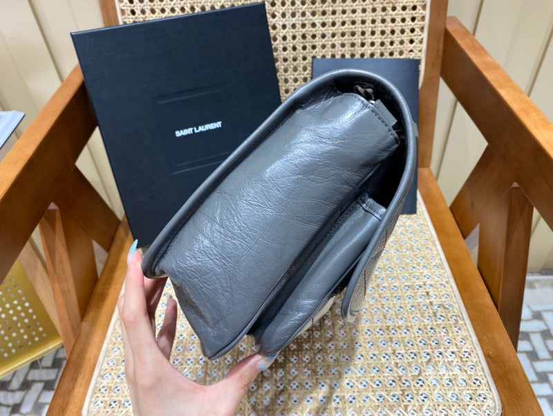 Bolsa YSL Niki 28CM
