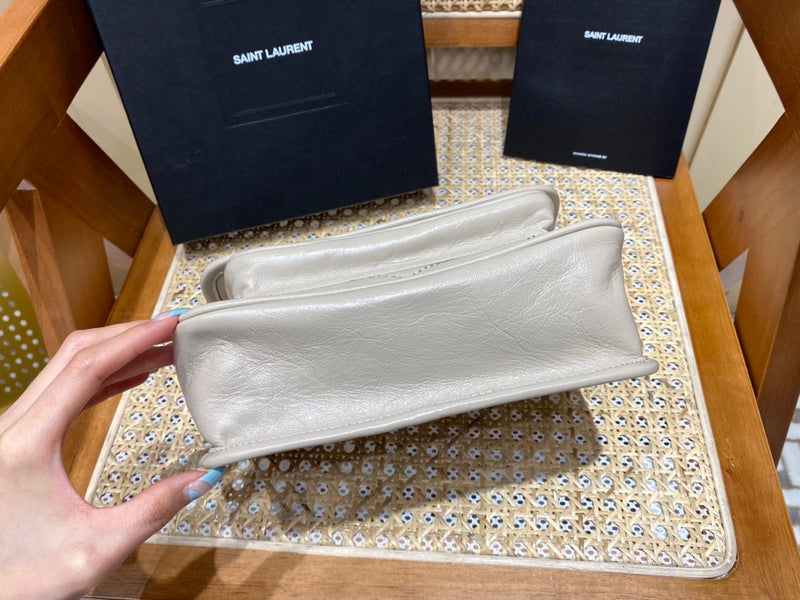 Bolsa YSL Niki 22CM