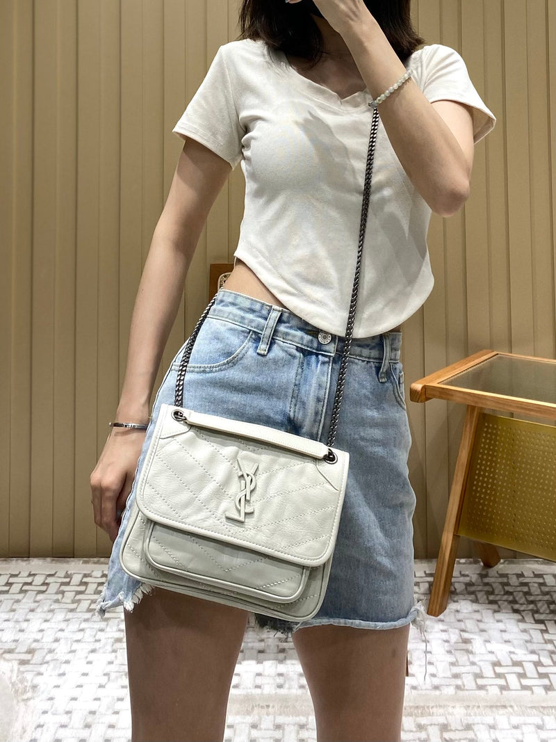 Bolsa YSL Niki 22CM
