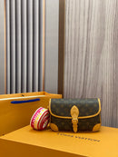 Bolsa Louis Vuitton Diane