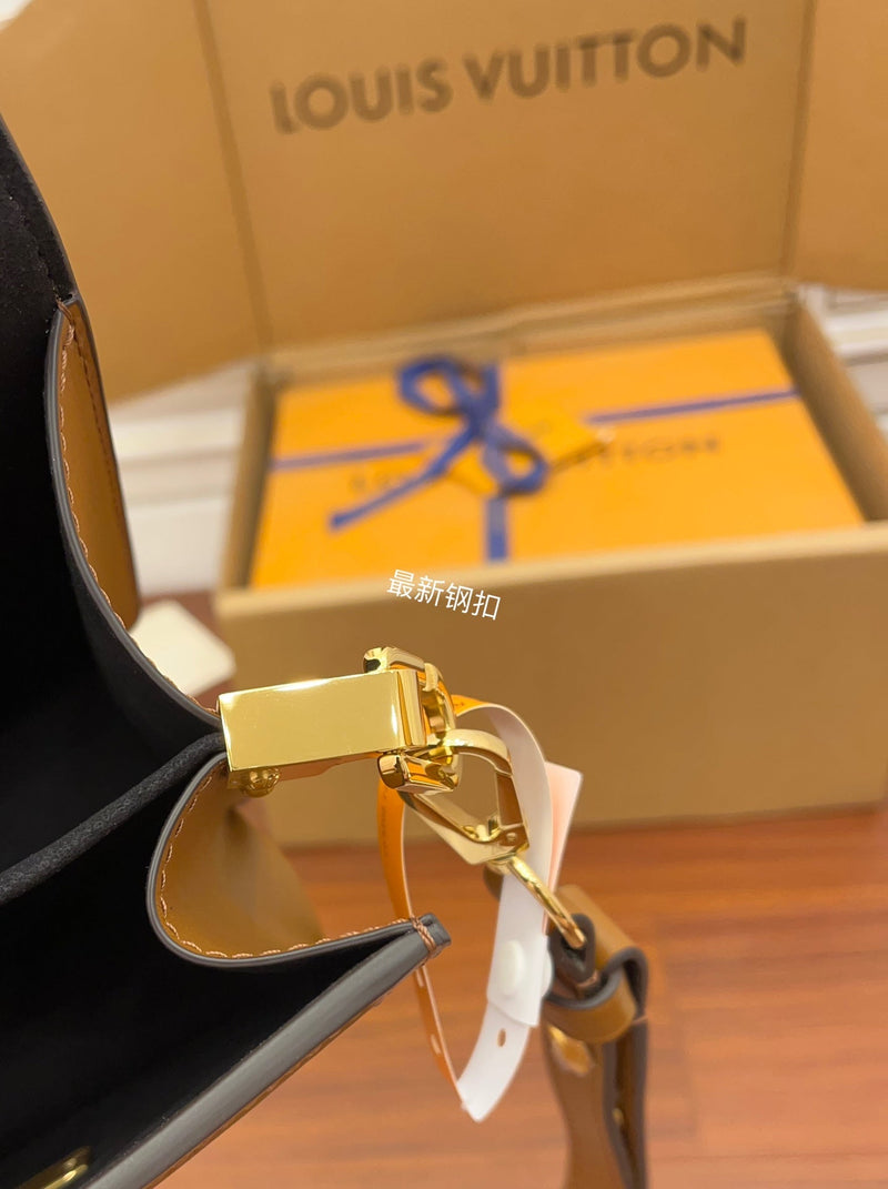Bolsa Louis Vuitton  Dauphine Mini