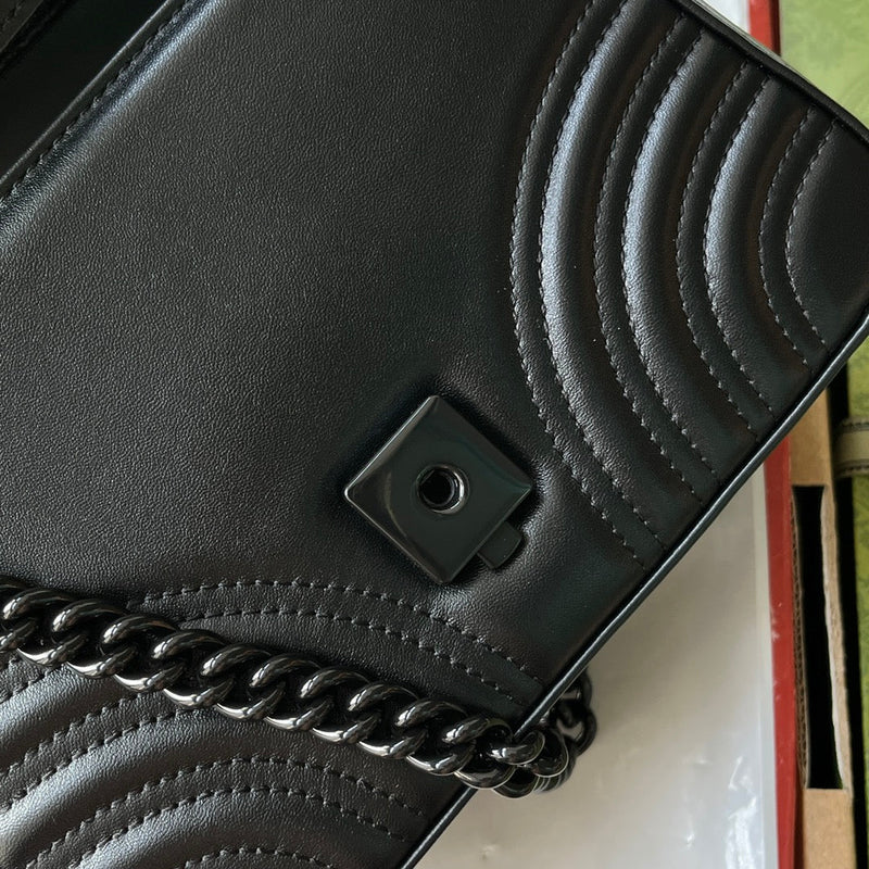 Bolsa Gucci alça superior GG Marmont