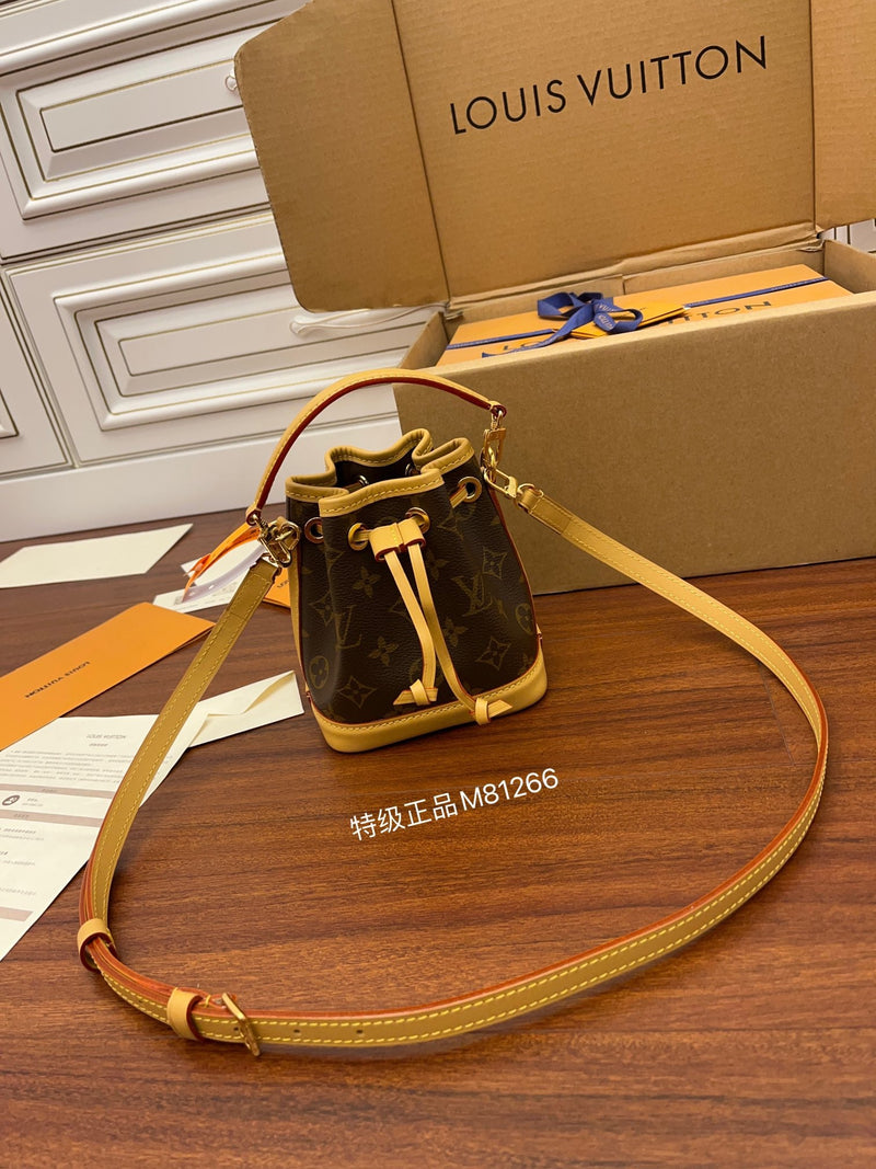 Bolsa Louis Vuitton  Nano Noé
