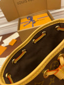 Bolsa Louis Vuitton  Nano Noé