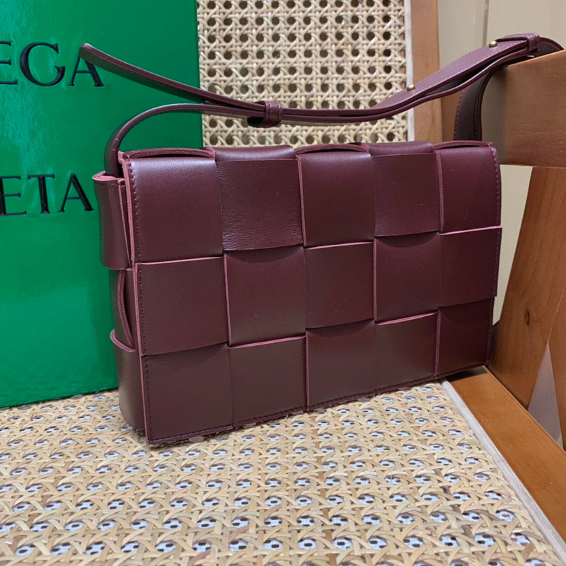 Bolsa Bottega Veneta CASSETTE 23CM