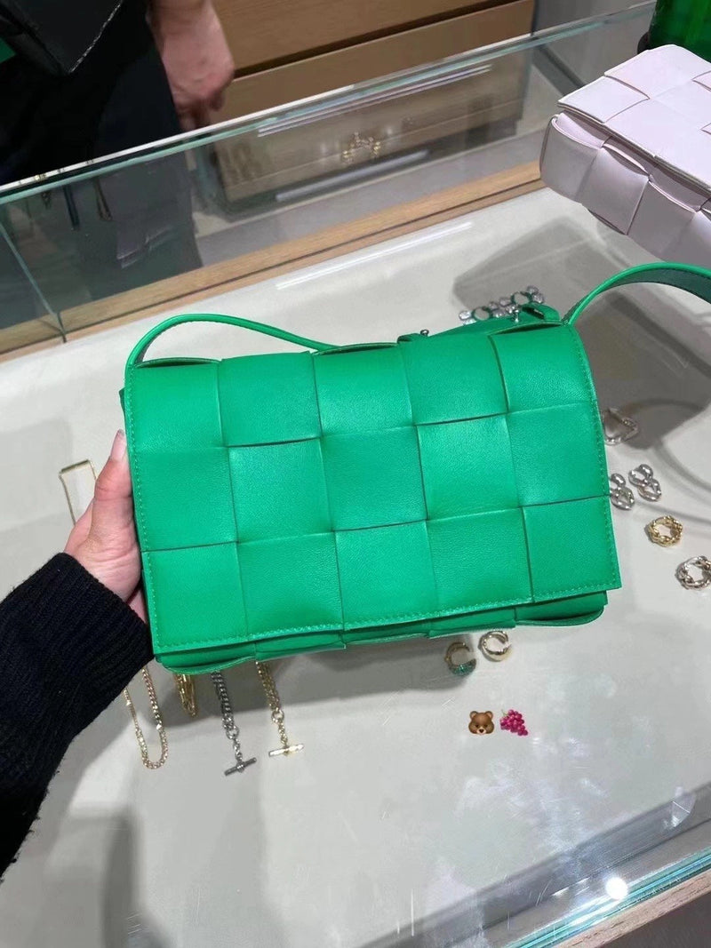 Bolsa Bottega Veneta CASSETTE 23CM