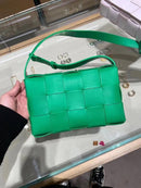 Bolsa Bottega Veneta CASSETTE 23CM