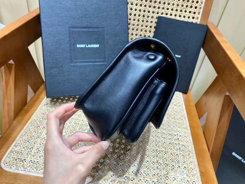 Bolsa Ysl 𝑵𝒊𝒌𝒊 𝑳𝒂𝒎𝒃 22CM