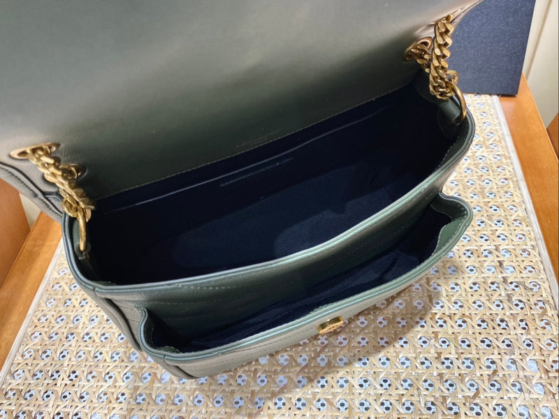 Bolsa Ysl 𝑵𝒊𝒌𝒊 𝑳𝒂𝒎𝒃 22CM