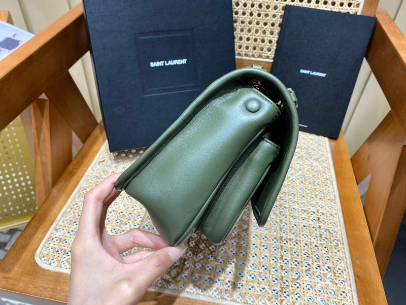 Bolsa Ysl 𝑵𝒊𝒌𝒊 𝑳𝒂𝒎𝒃 22CM