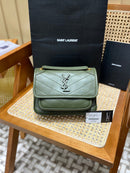 Bolsa Ysl 𝑵𝒊𝒌𝒊 𝑳𝒂𝒎𝒃 22CM