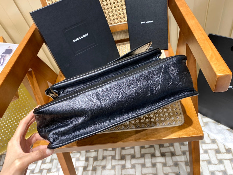 Bolsa YSL 𝑵𝒊𝒌𝒊 𝑳𝒂𝒓𝒈𝒆 𝟯𝟮𝒄𝒎