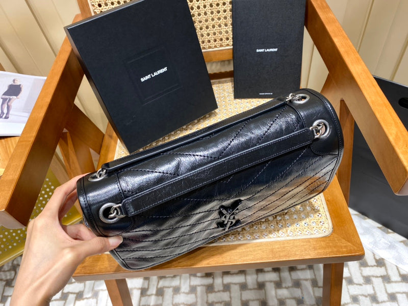 Bolsa YSL 𝑵𝒊𝒌𝒊 𝑳𝒂𝒓𝒈𝒆 𝟯𝟮𝒄𝒎