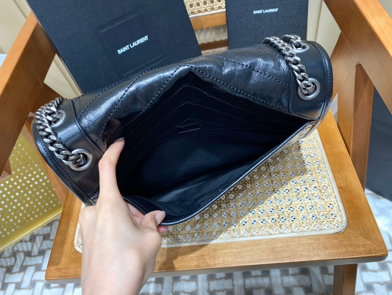 Bolsa YSL 𝑵𝒊𝒌𝒊 𝑳𝒂𝒓𝒈𝒆 𝟯𝟮𝒄𝒎