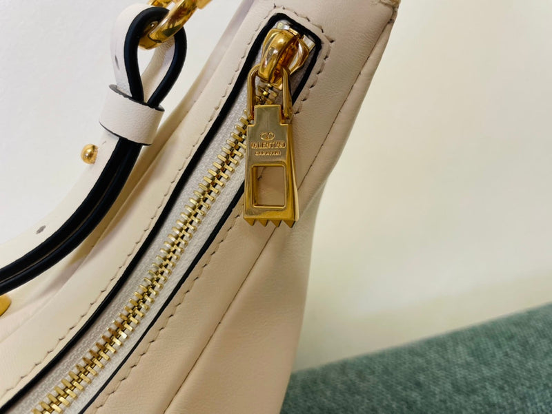 Bolsa Valentino Studsign Hobo