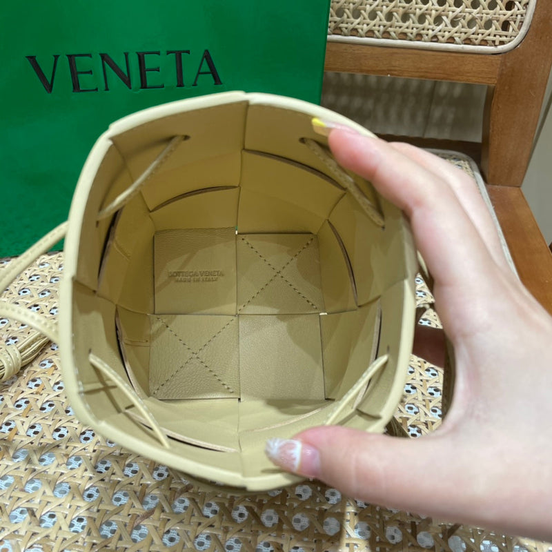 Bolsa Bottega Veneta CASSETTE 14CM