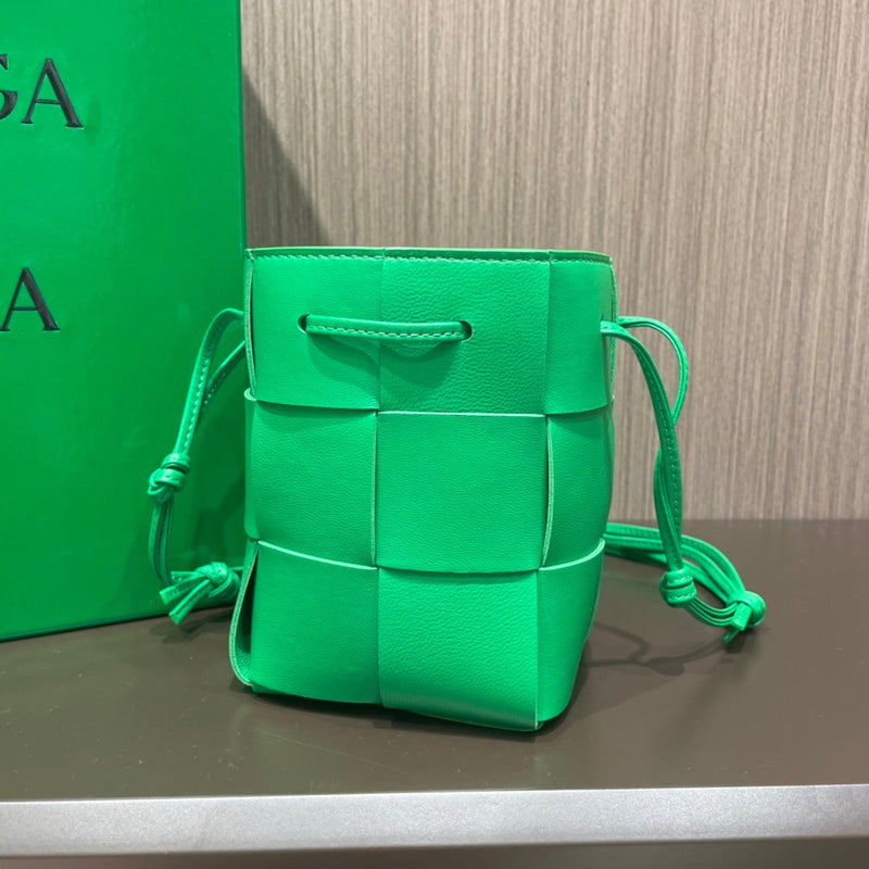 Bolsa Bottega Veneta CASSETTE 14CM