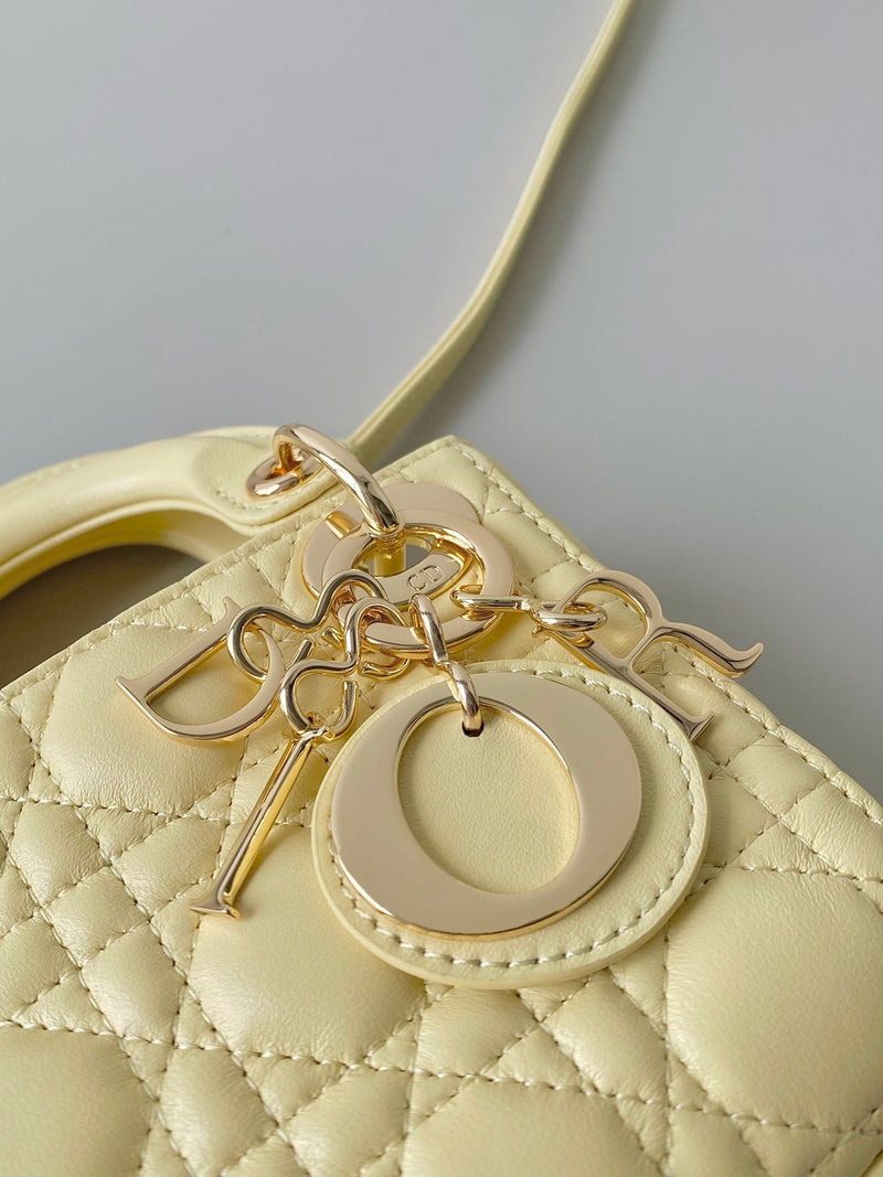 Bolsa Dior MICRO LADY DIOR