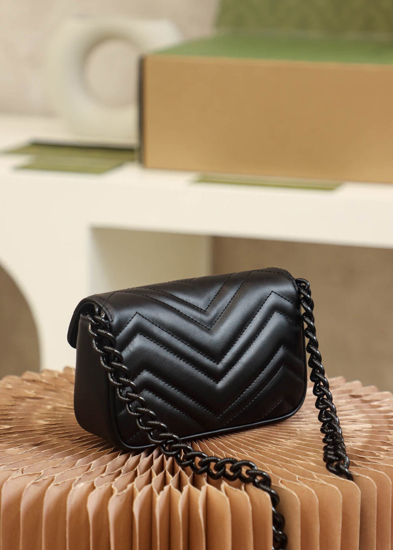 Bolsa Gucci Marmont Super Mini