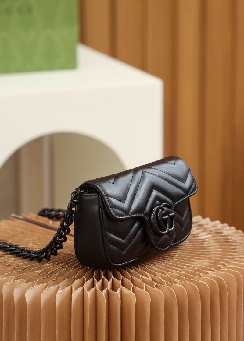 Bolsa Gucci Marmont Super Mini