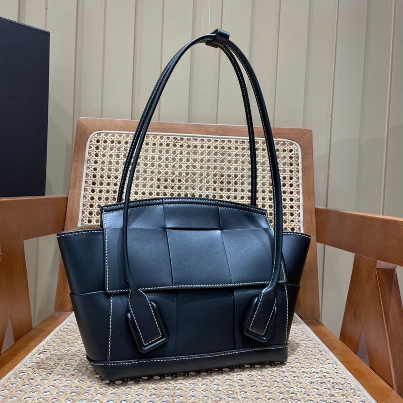 Bolsa Bottega Veneta The Arco 33 BAG