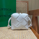 Bolsa Bottega Veneta CASSETTE 14CM