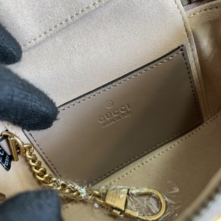 Bolsa Gucci MARMONT MINI TOP HANDLE
