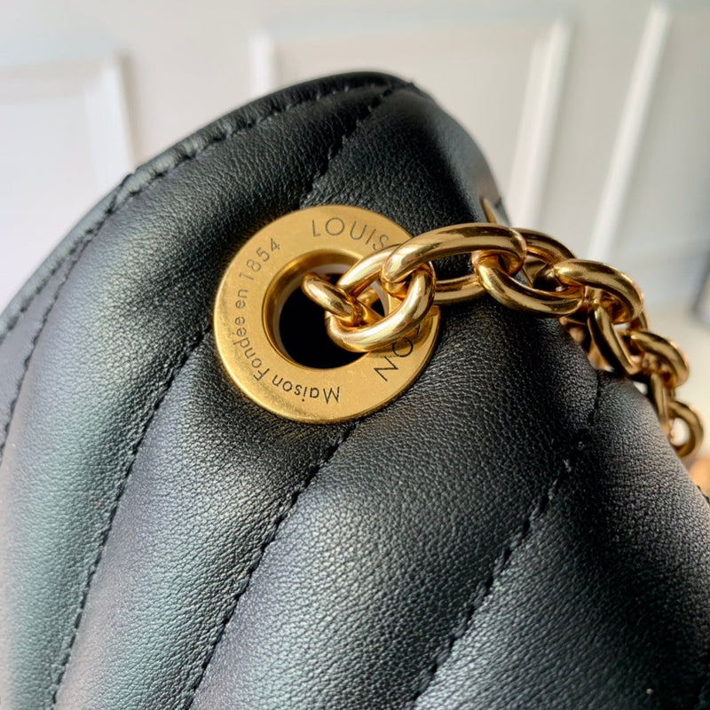 Bolsa Louis Vuitton New Wave Chain PM