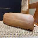 Bolsa Bottega Veneta 𝙏𝙃𝙀 𝙈𝙄𝙉𝙄 𝙋𝙊𝙐𝘾𝙃 22CM