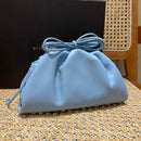 Bolsa Bottega Veneta 𝙏𝙃𝙀 𝙈𝙄𝙉𝙄 𝙋𝙊𝙐𝘾𝙃 22CM