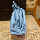 Bolsa Bottega Veneta 𝙏𝙃𝙀 𝙈𝙄𝙉𝙄 𝙋𝙊𝙐𝘾𝙃 22CM