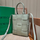 Bolsa Bottega Veneta MINI CASSETTE TOTE 22CM BAG