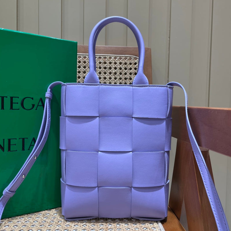 Bolsa Bottega Veneta MINI CASSETTE TOTE 22CM BAG