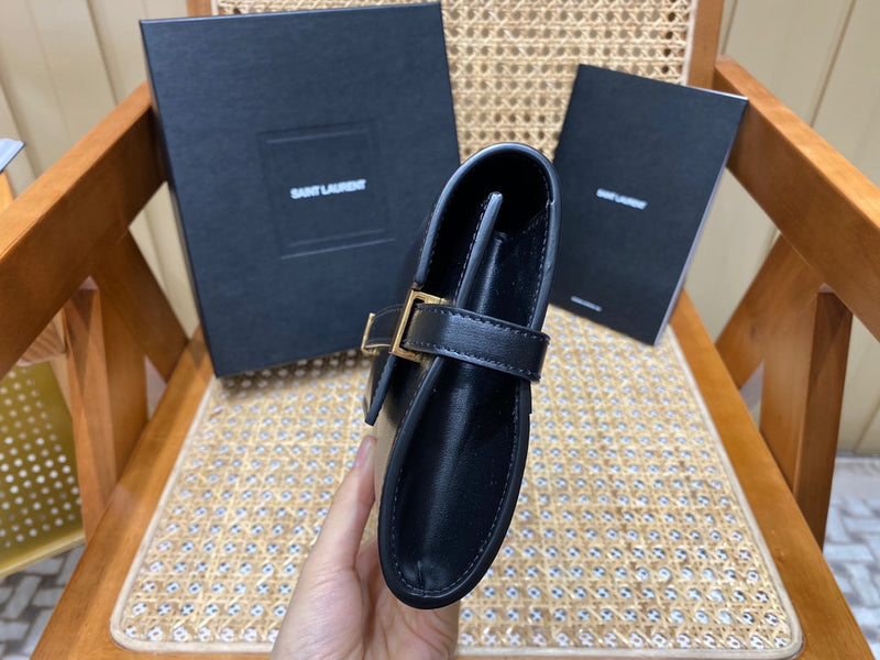 Bolsa YSL 𝗠𝗮𝗻𝗵𝗮𝘁𝘁𝗮𝗻 𝗖𝗹𝘂𝘁𝗰𝗵