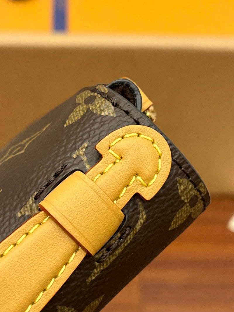 Micro Bolsa Louis Vuitton Métis