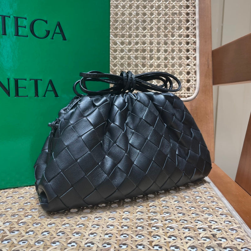 Bolsa Bottega Veneta THE MINI POUCH 22CM
