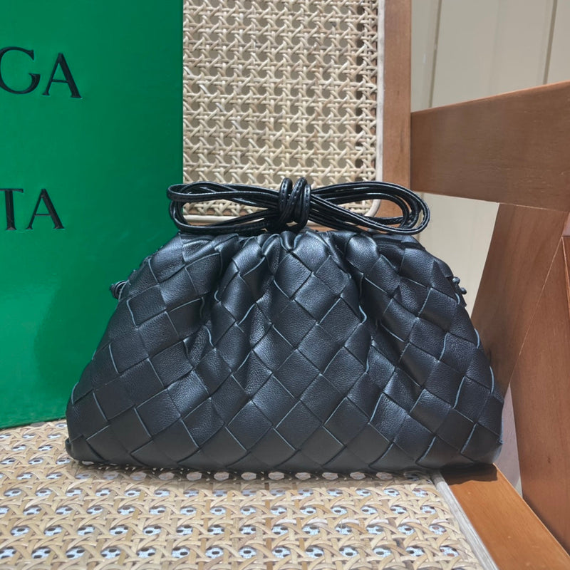 Bolsa Bottega Veneta THE MINI POUCH 22CM