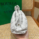 Bolsa Bottega Veneta THE MINI POUCH 22CM