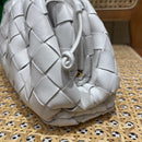 Bolsa Bottega Veneta THE MINI POUCH 22CM